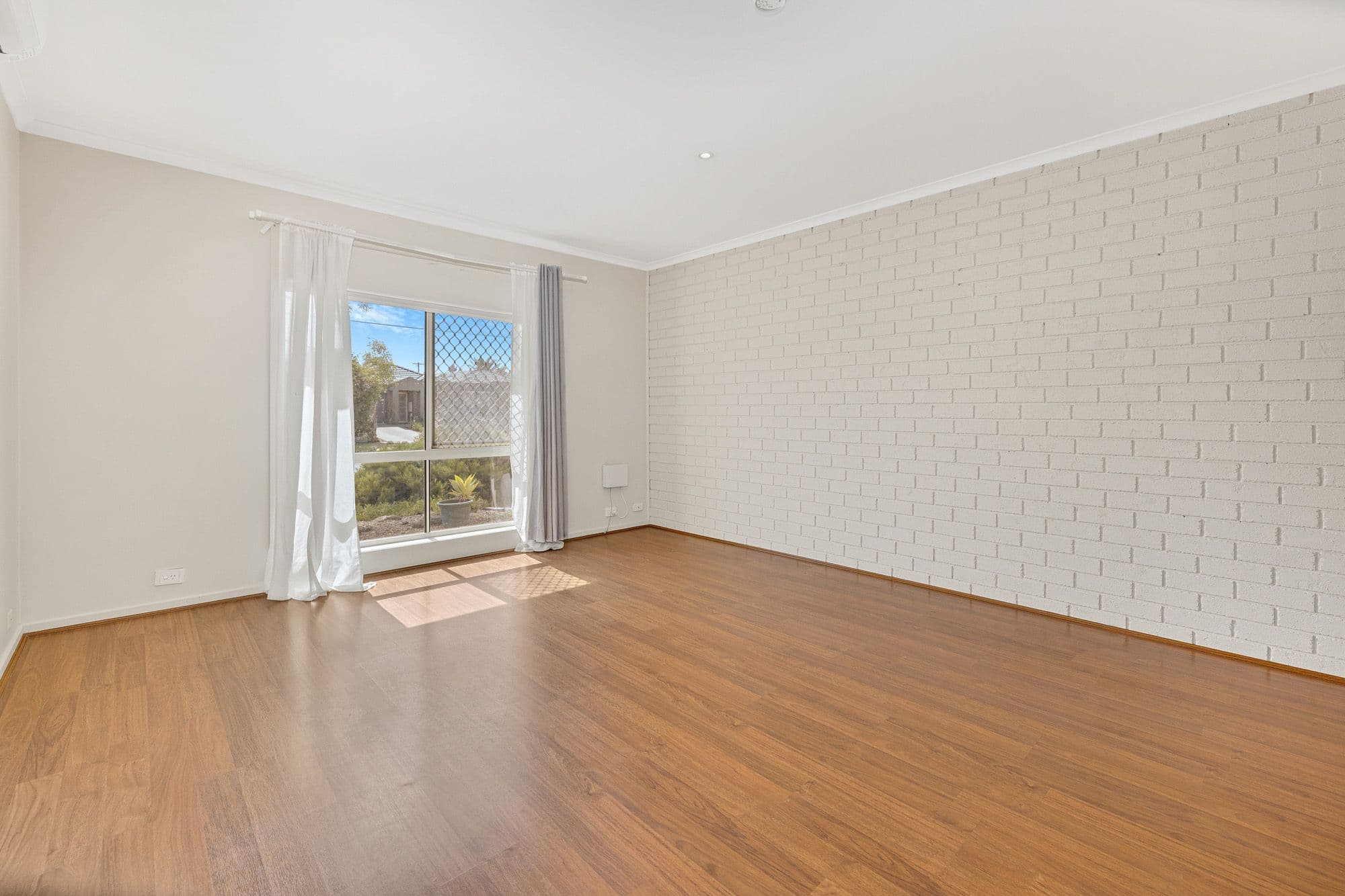 253 Greaves Street North, Werribee VIC 3030, Werribee - Thumbnail 5