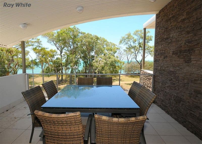 542 Esplanade, URANGAN QLD 4655, Urangan - Thumbnail 2
