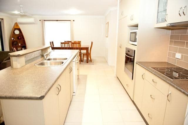 15 McGarry Street, ANDERGROVE QLD 4740, Andergrove - Thumbnail 2