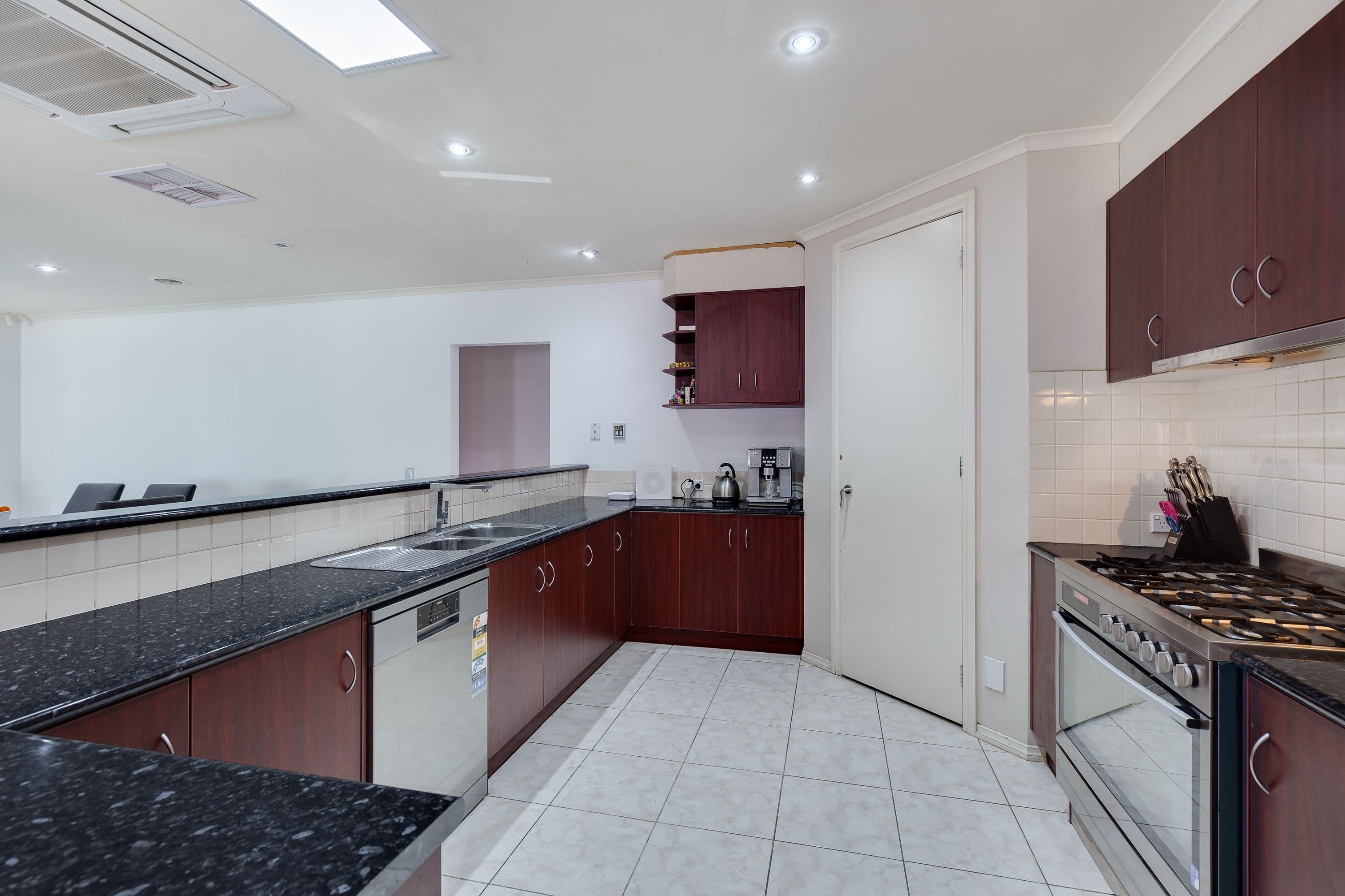 14 North Haven Drive, Epping VIC 3076, Epping - Thumbnail 3