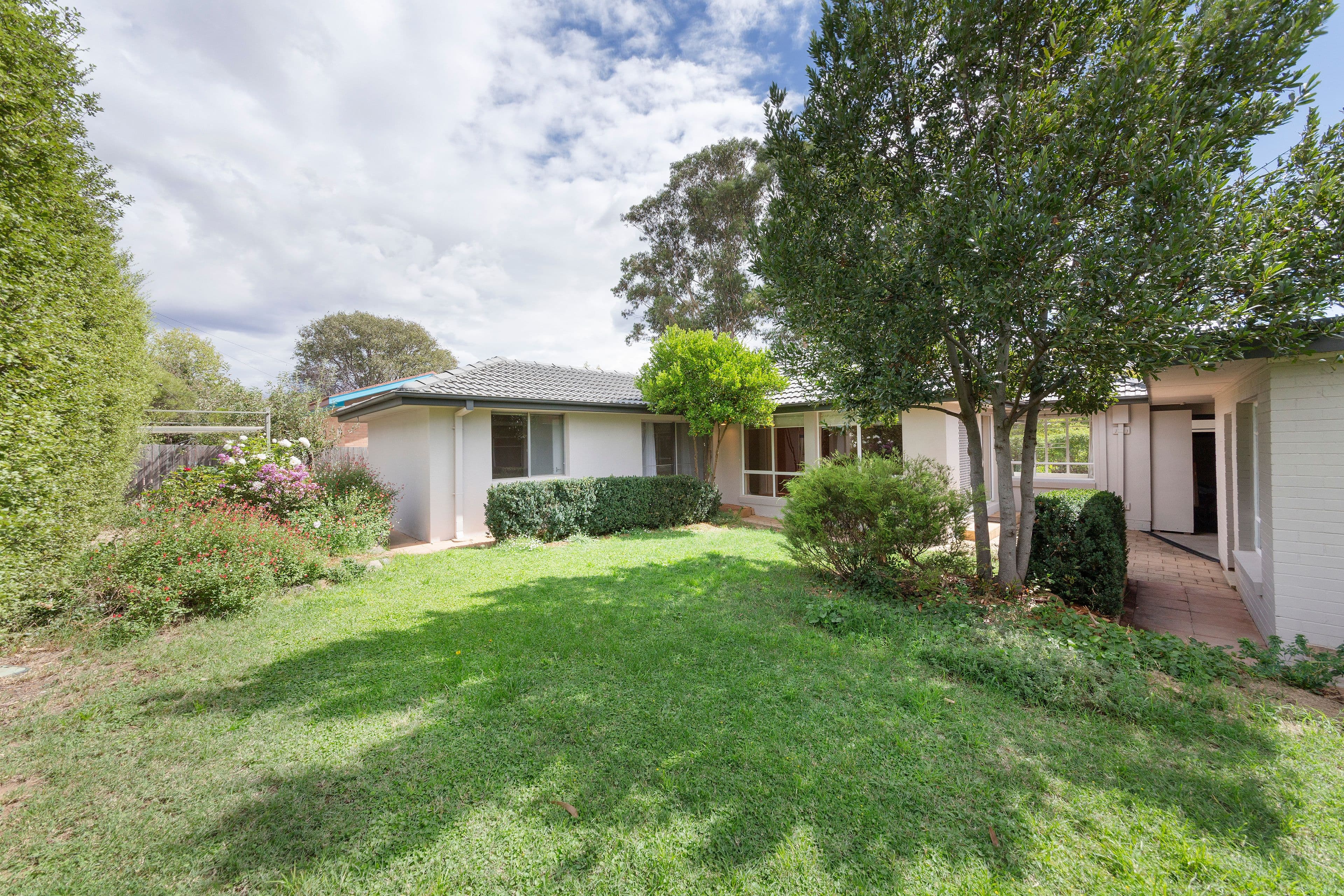 99 Morgan Crescent, Curtin ACT 2605, Curtin - Thumbnail 2