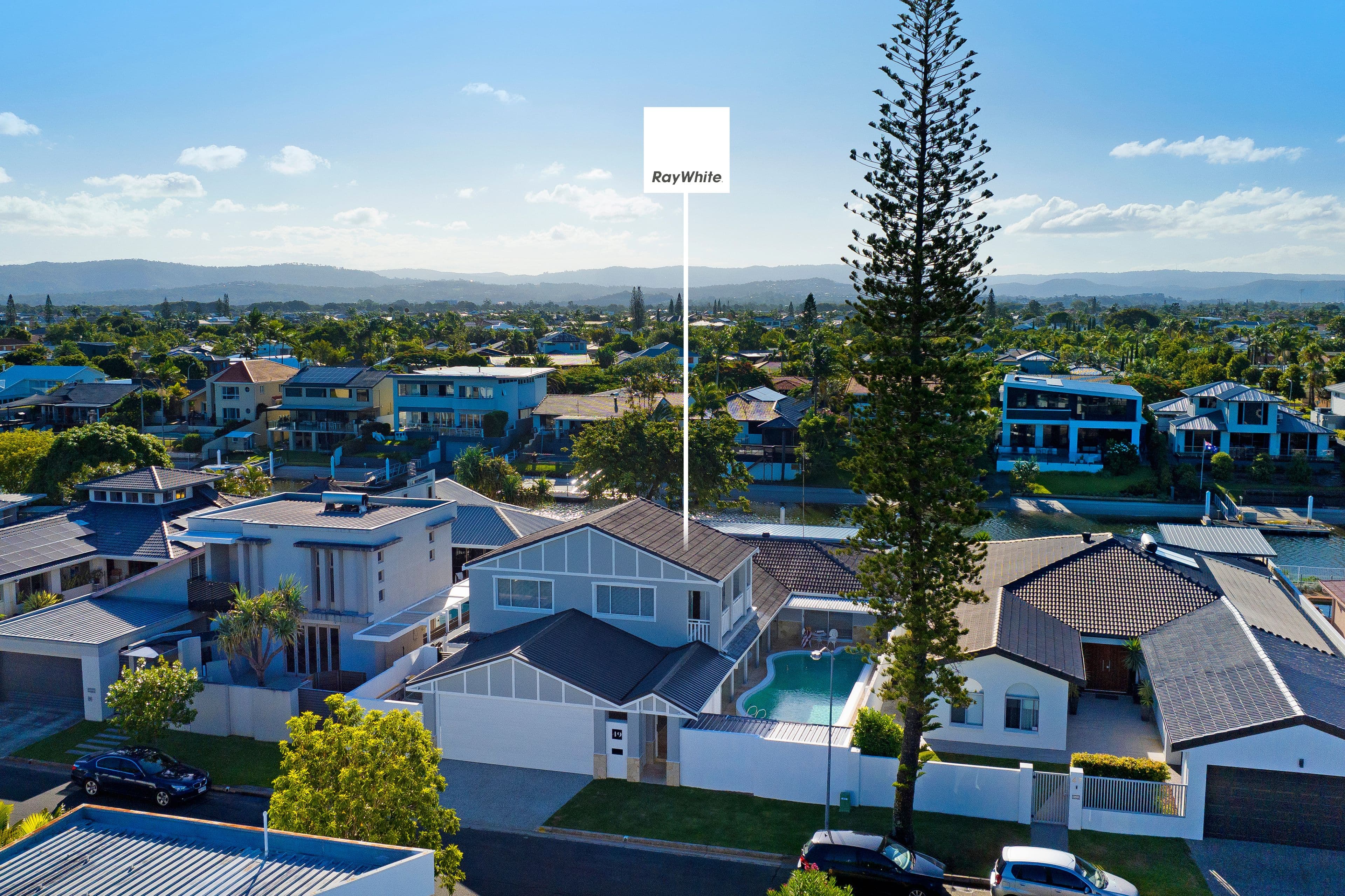 49 Platypus Avenue, Sorrento QLD 4217, Sorrento - Thumbnail 3