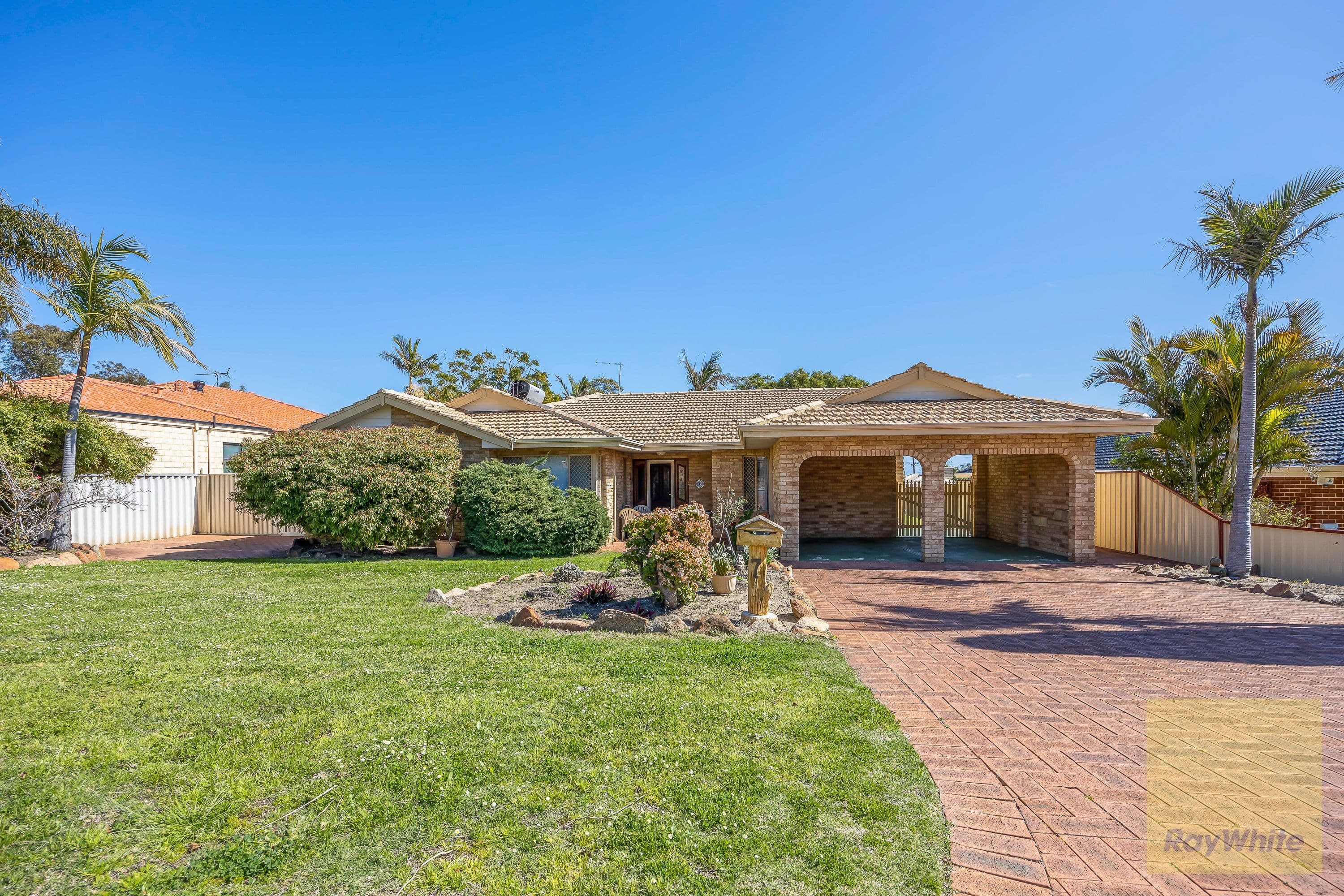 7 Ormond Close, Swan View WA 6056, Swan View - Thumbnail 2