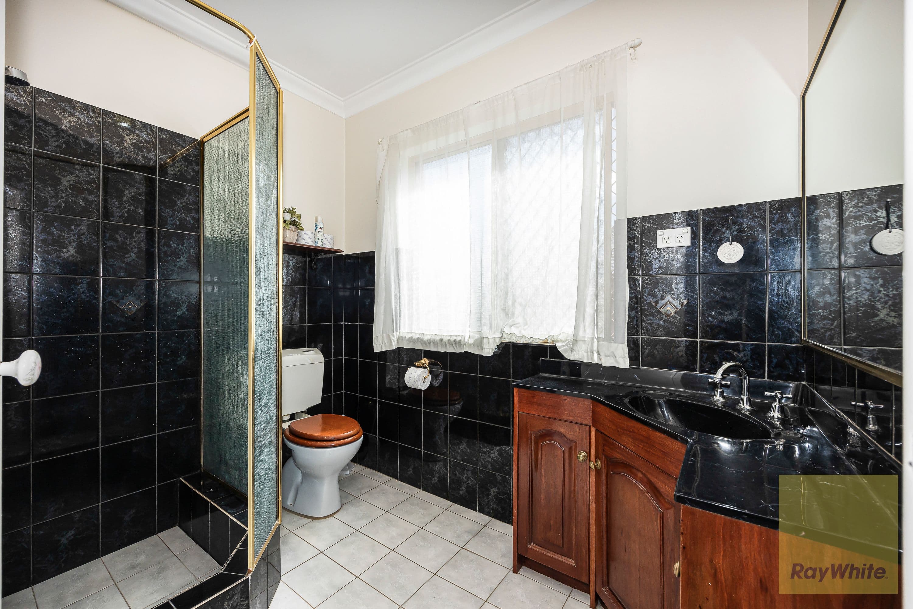 7 Ormond Close, Swan View WA 6056, Swan View - Thumbnail 4
