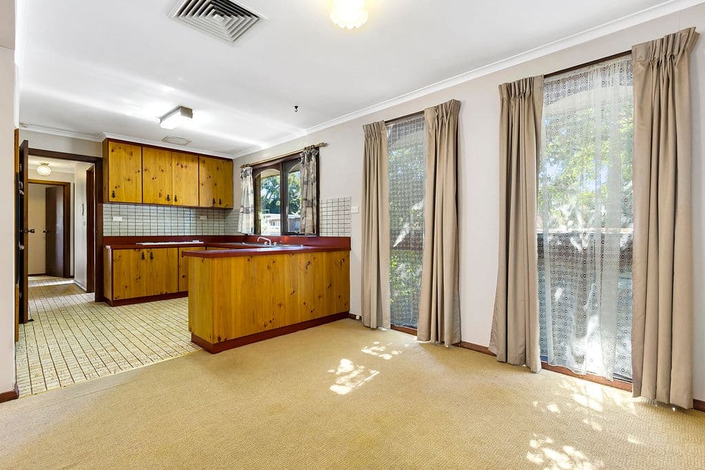 3 Coppin Close, Mitcham VIC 3132, Mitcham - Thumbnail 2