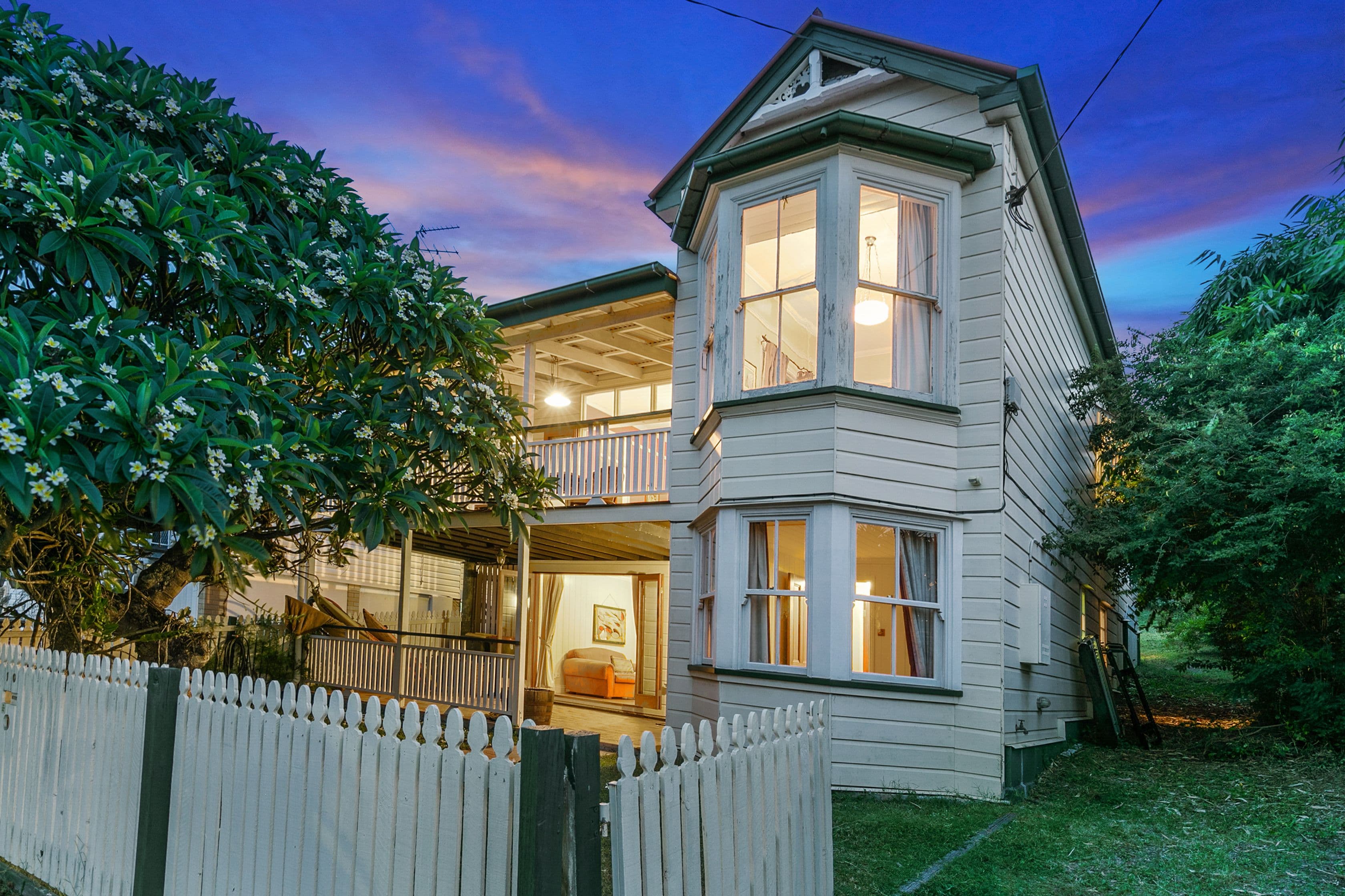 10 Benalla Street, Manly QLD 4179, Manly - Image 1