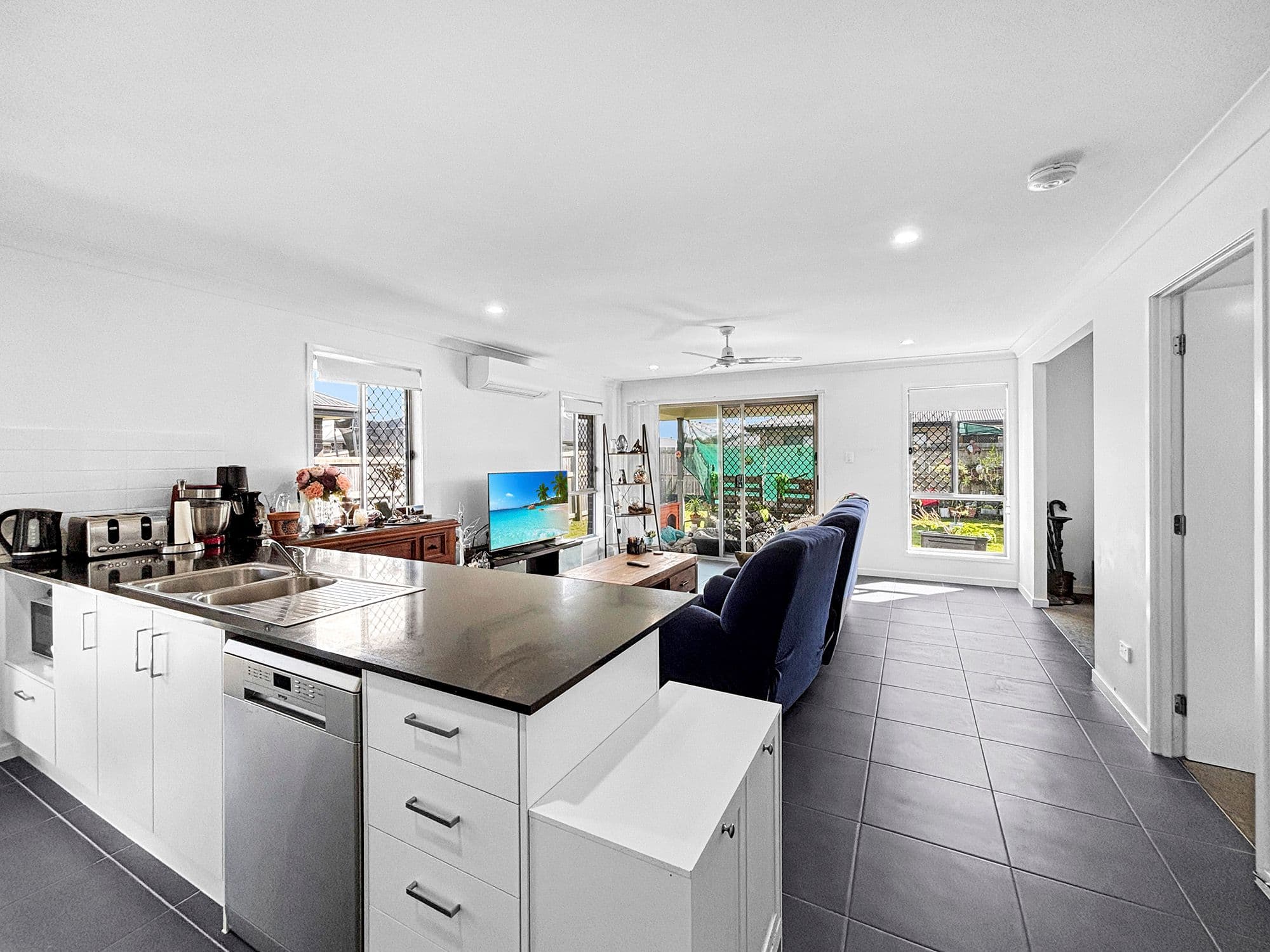16 Otto Street, Walloon QLD 4306, Walloon - Thumbnail 8