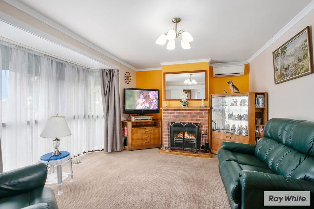 35 Bunora Avenue, Ferny Hills QLD 4055, Ferny Hills - Thumbnail 2