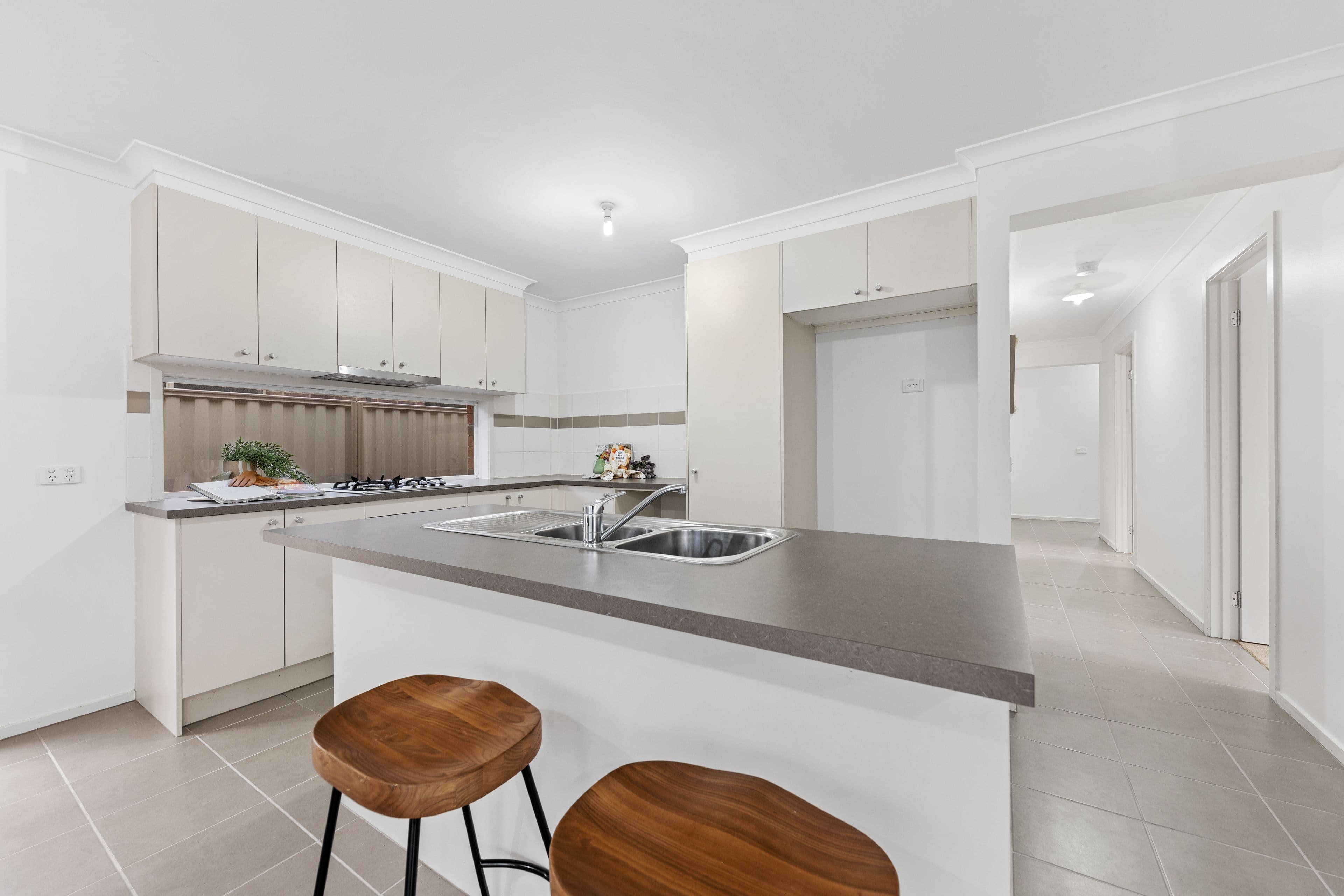 48 Edenbrook Circuit, Pakenham VIC 3810, Pakenham - Thumbnail 4