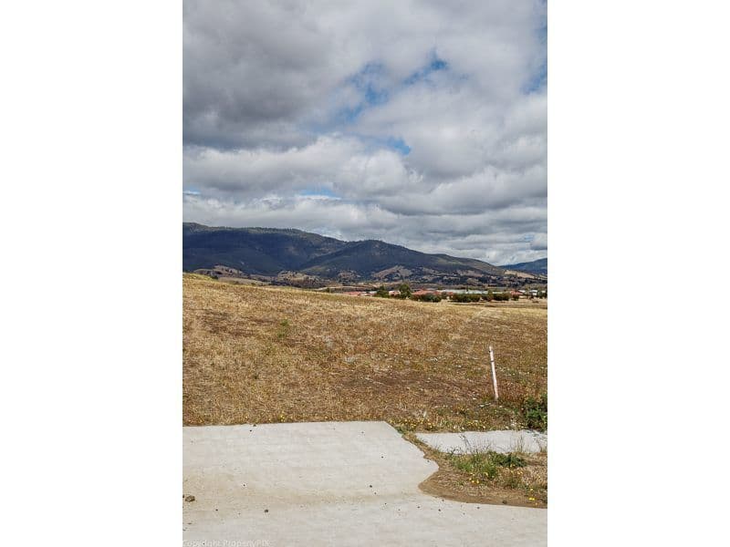 7 Lewis Court, OLD BEACH TAS 7017, Old Beach - Thumbnail 2