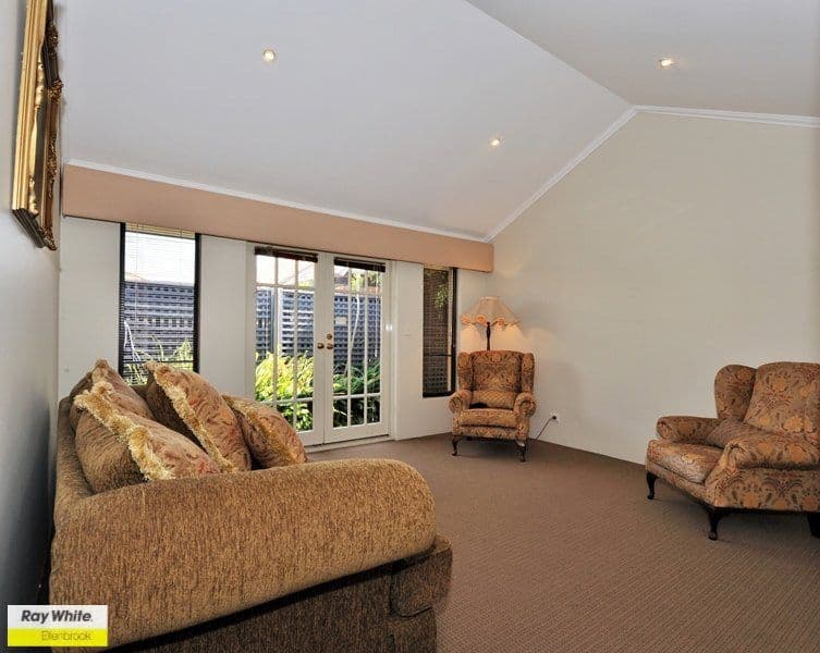 36 Santorini Turn, ELLENBROOK WA 6069, Ellenbrook - Thumbnail 3