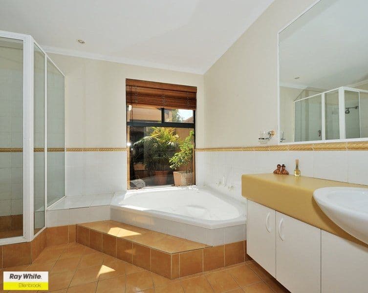 36 Santorini Turn, ELLENBROOK WA 6069, Ellenbrook - Thumbnail 4
