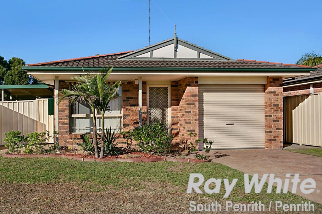 102 Sunflower Drive, Claremont Meadows - Image 1