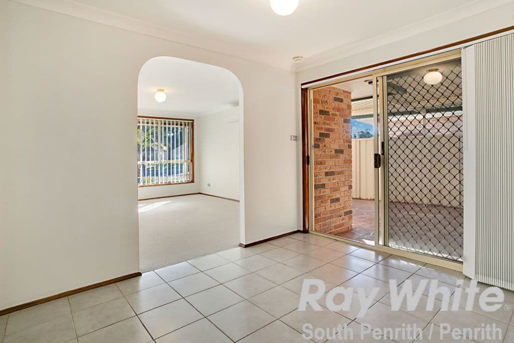 102 Sunflower Drive, Claremont Meadows - Thumbnail 5