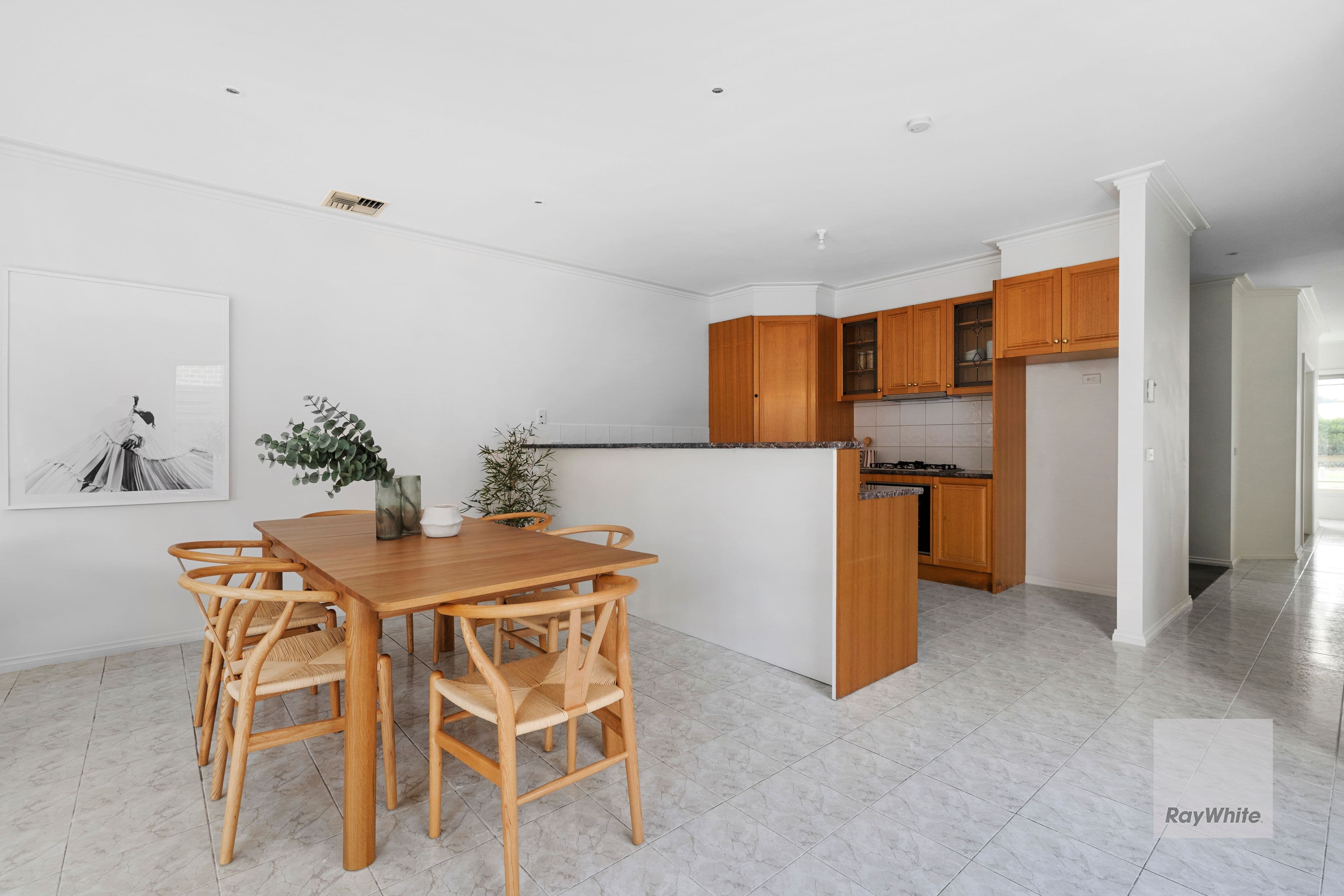 4 Benjamin Close, Bundoora VIC 3083, Bundoora - Thumbnail 4