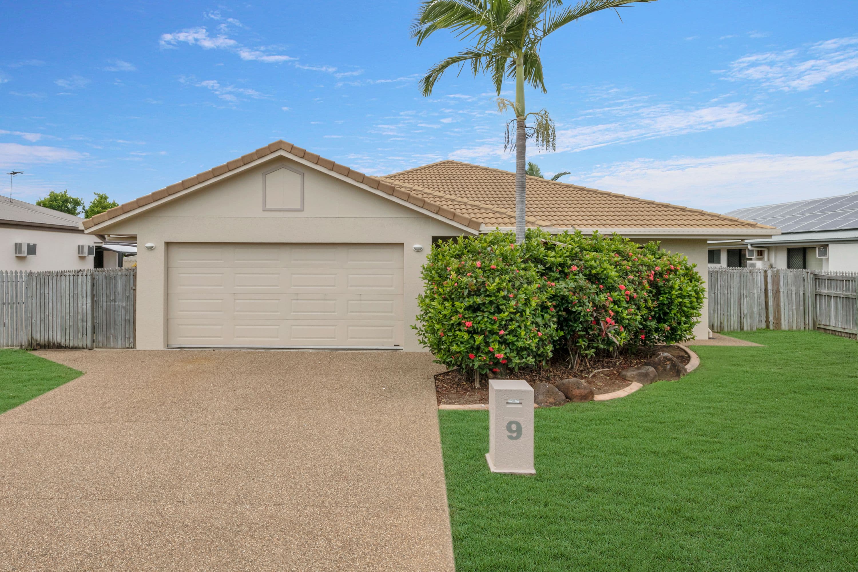 9 Farnham Court, Kirwan QLD 4817, Kirwan - Image 1