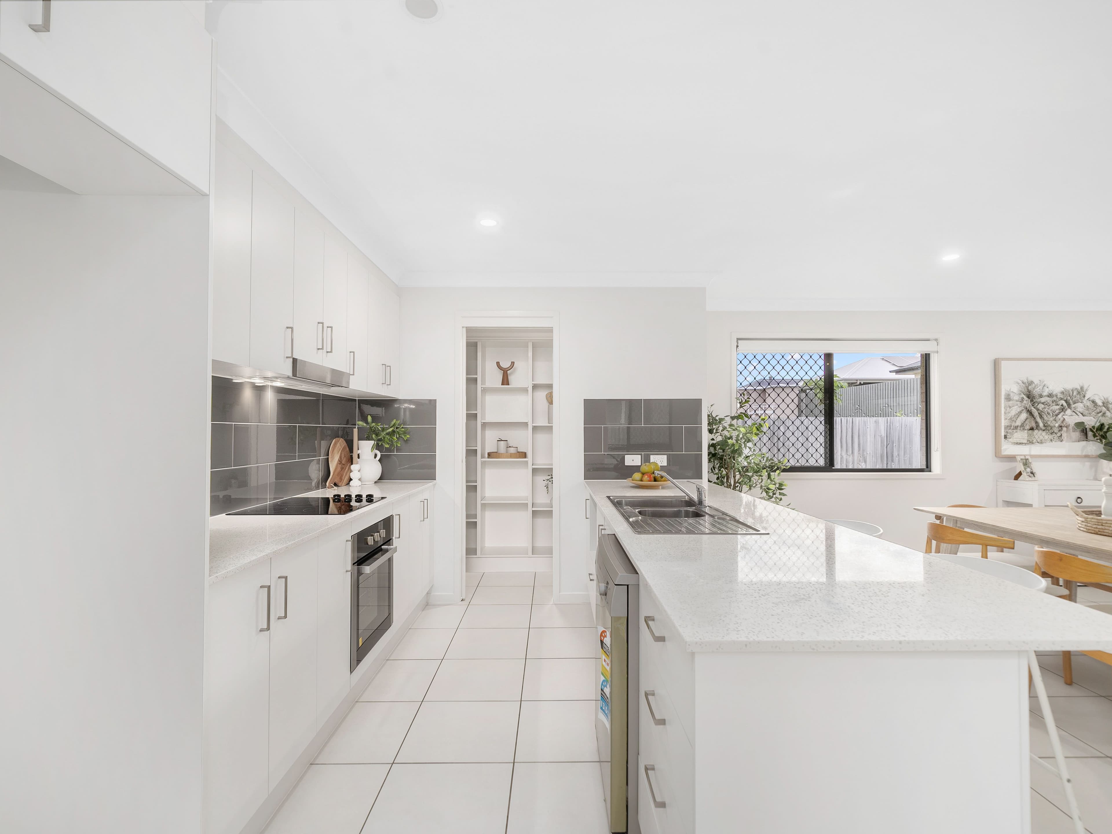 18 Carson Circuit, Mango Hill QLD 4509, Mango Hill - Thumbnail 4