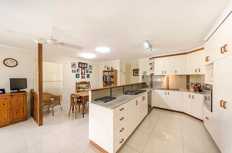 15 Jakirralee Court, MIDDLE RIDGE QLD 4350, Middle Ridge - Thumbnail 3