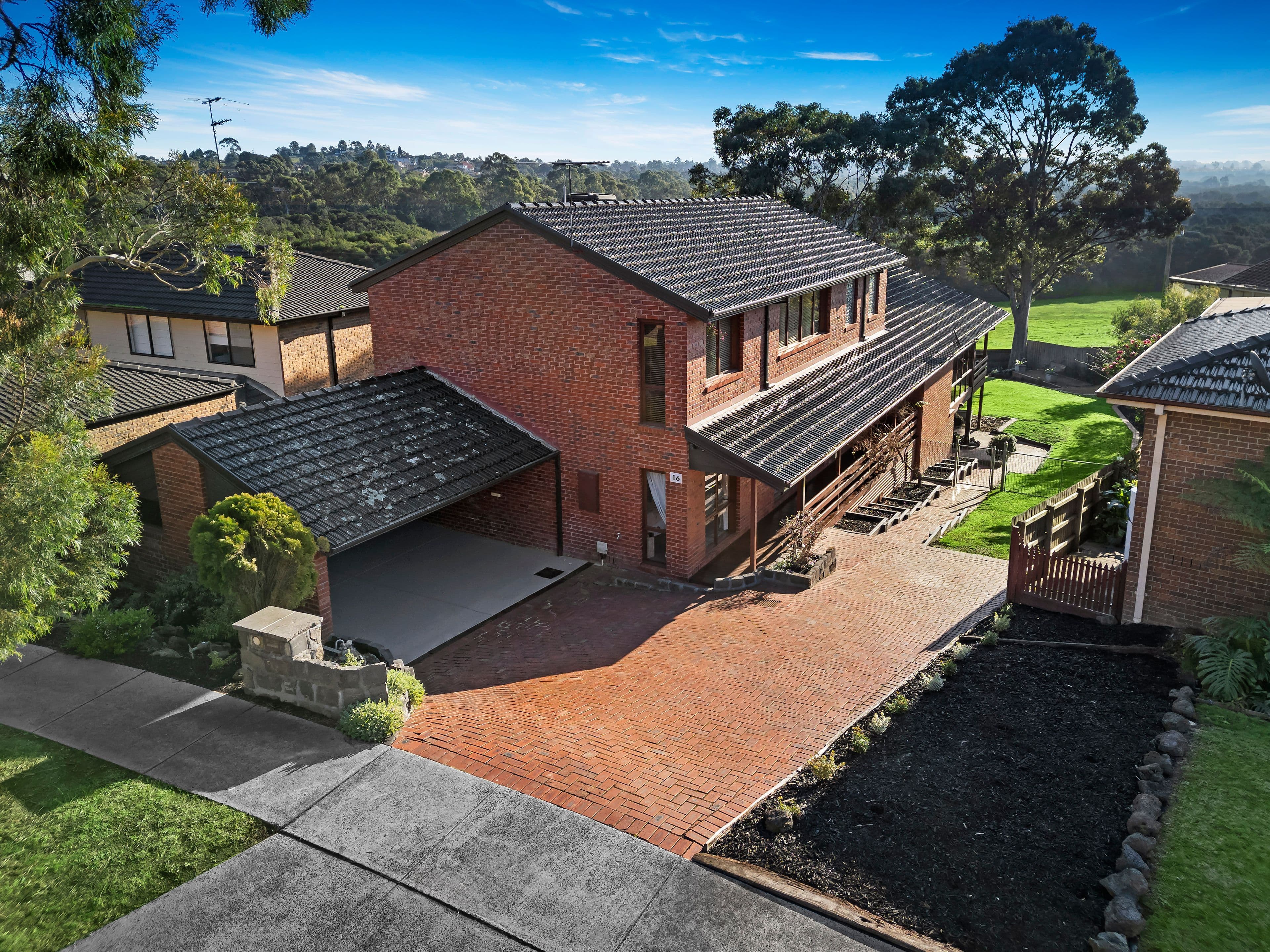 16 Van Haaster Court, Rowville VIC 3178, Rowville - Thumbnail 2