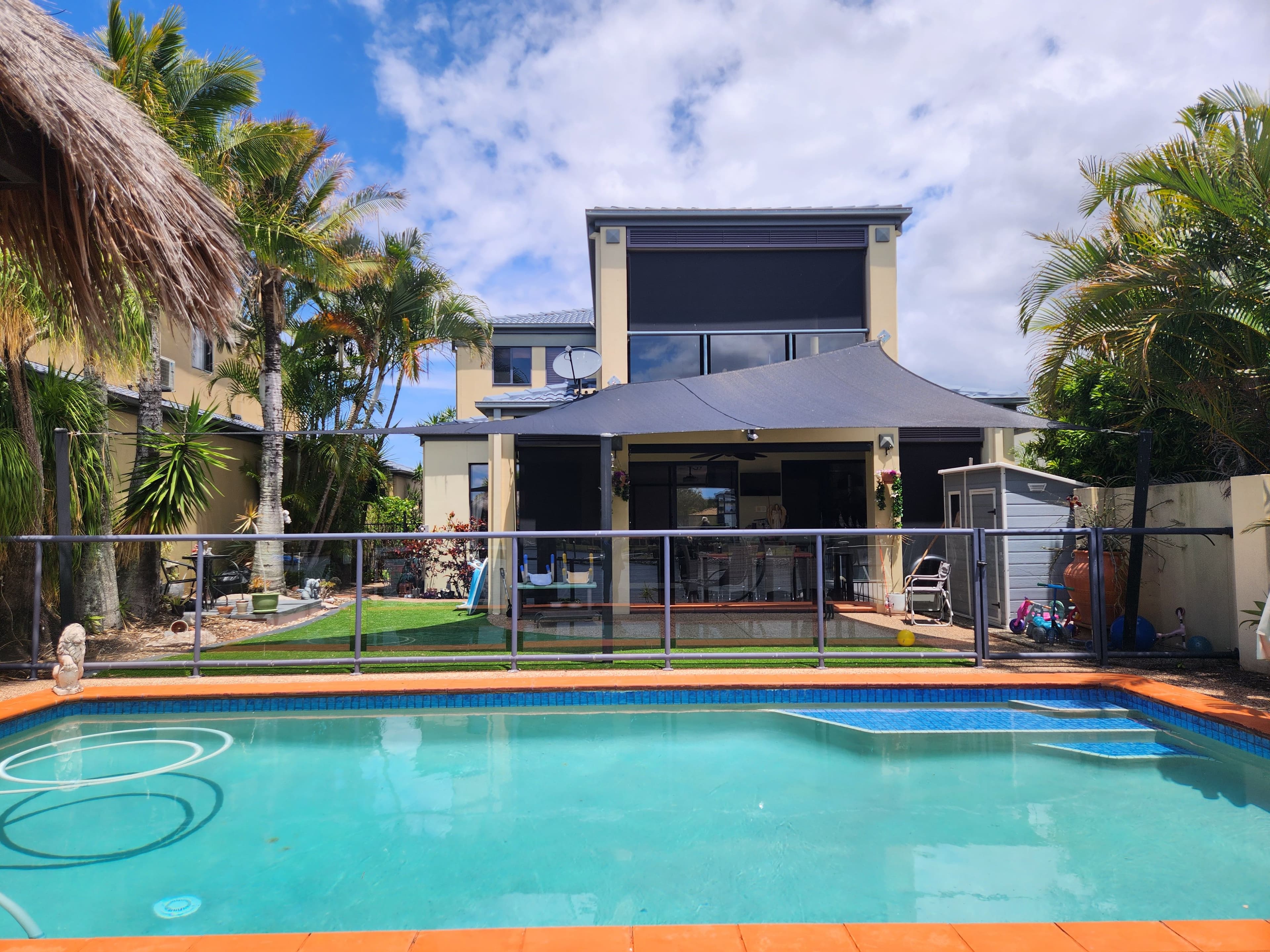33 Lee Anne Crescent, Helensvale QLD 4212, Helensvale - Thumbnail 3