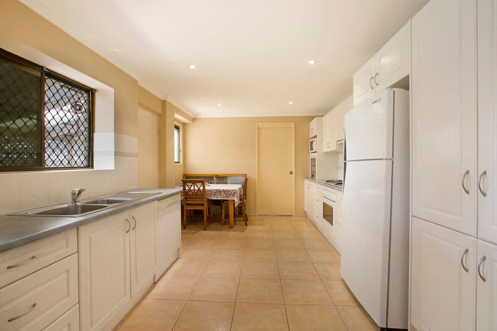 11 Kenton Street, ALEXANDRA HILLS QLD 4161, Alexandra Hills - Thumbnail 2