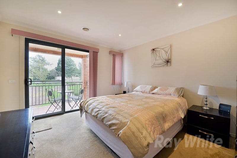 11 Houghton Drive, FERNTREE GULLY VIC 3156, Ferntree Gully - Thumbnail 6