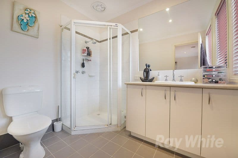 11 Houghton Drive, FERNTREE GULLY VIC 3156, Ferntree Gully - Thumbnail 7