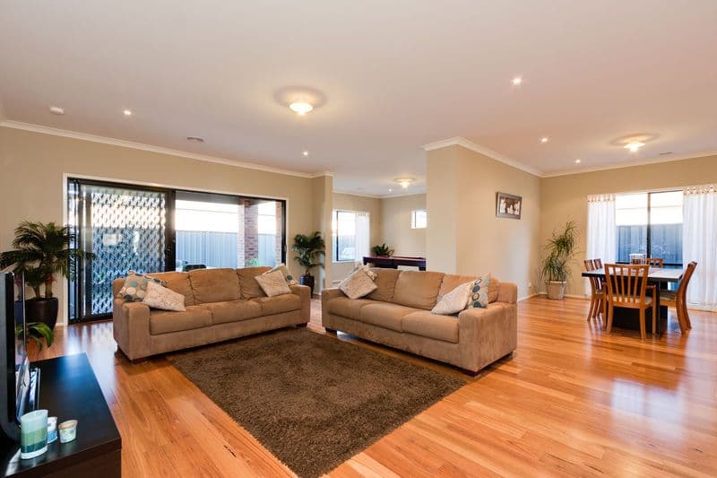 10 Dorbolo Street, MERNDA VIC 3754, Mernda - Thumbnail 6
