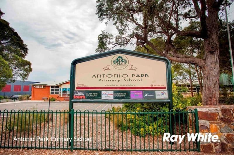 17 Ferguson Street, Mitcham VIC 3132, Mitcham - Thumbnail 2