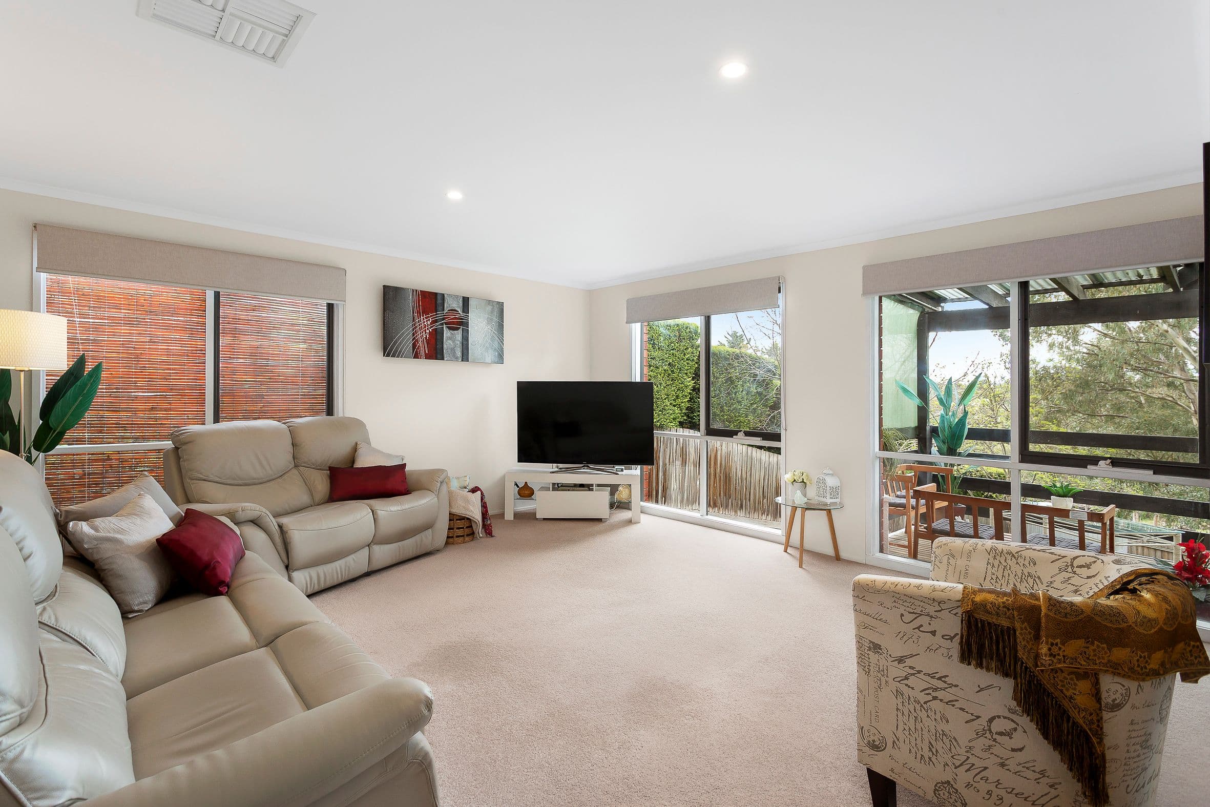 53 Dandallo Drive, Eltham VIC 3095, Eltham - Thumbnail 3