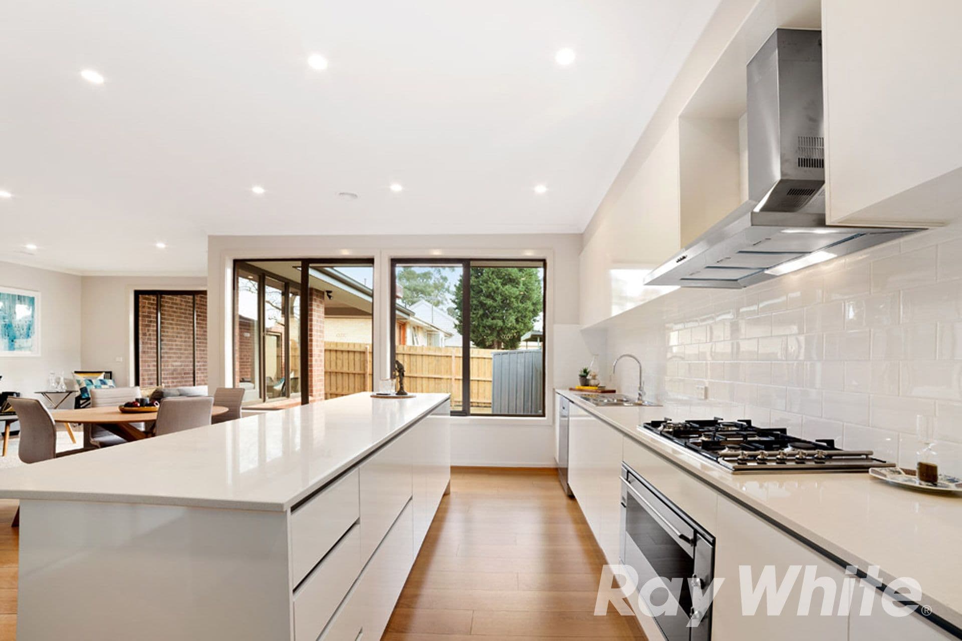 27 Sinclair Road, Bayswater VIC 3153, Bayswater - Thumbnail 3