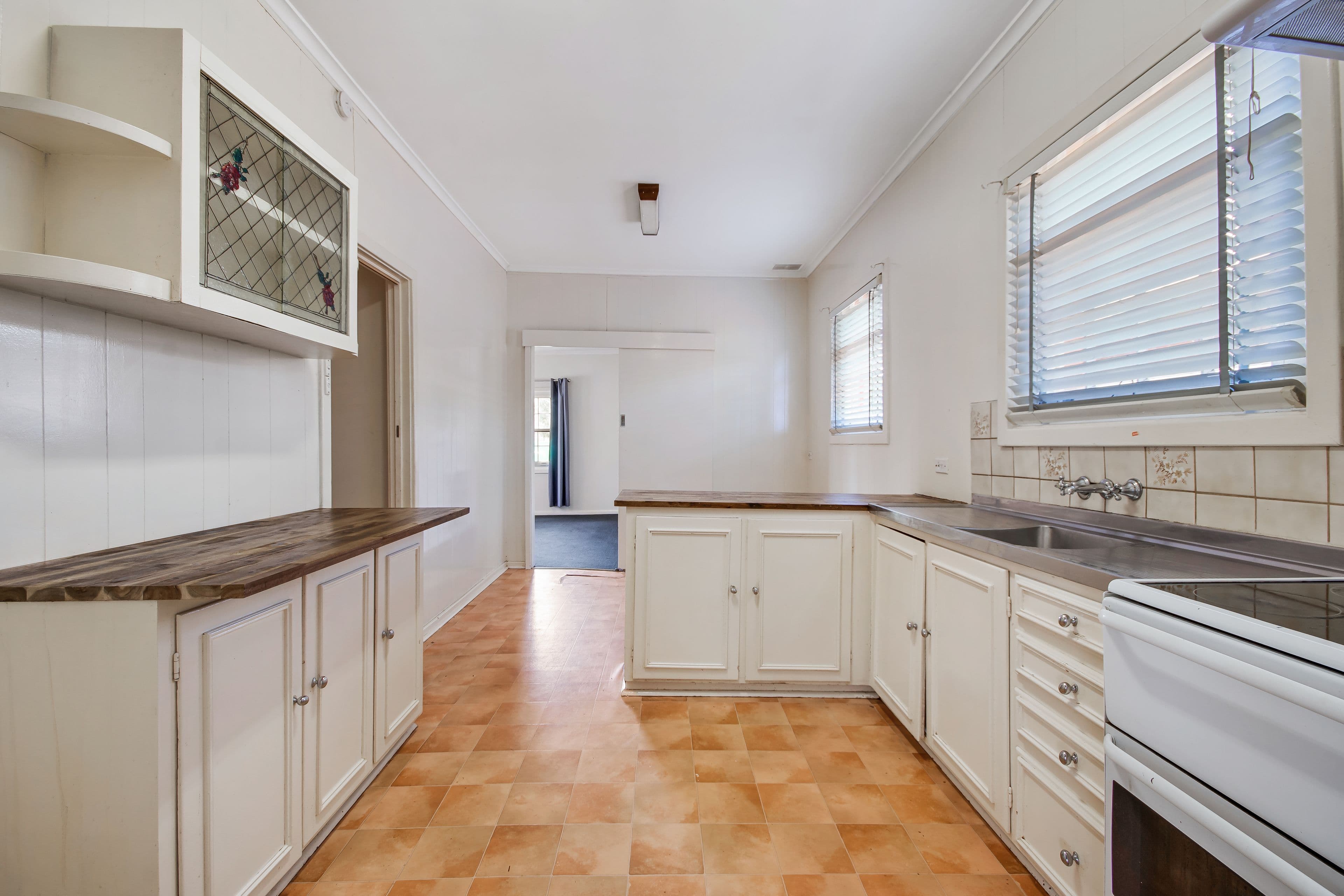 19 Edgecombe Road, Davoren Park SA 5113, Davoren Park - Thumbnail 5