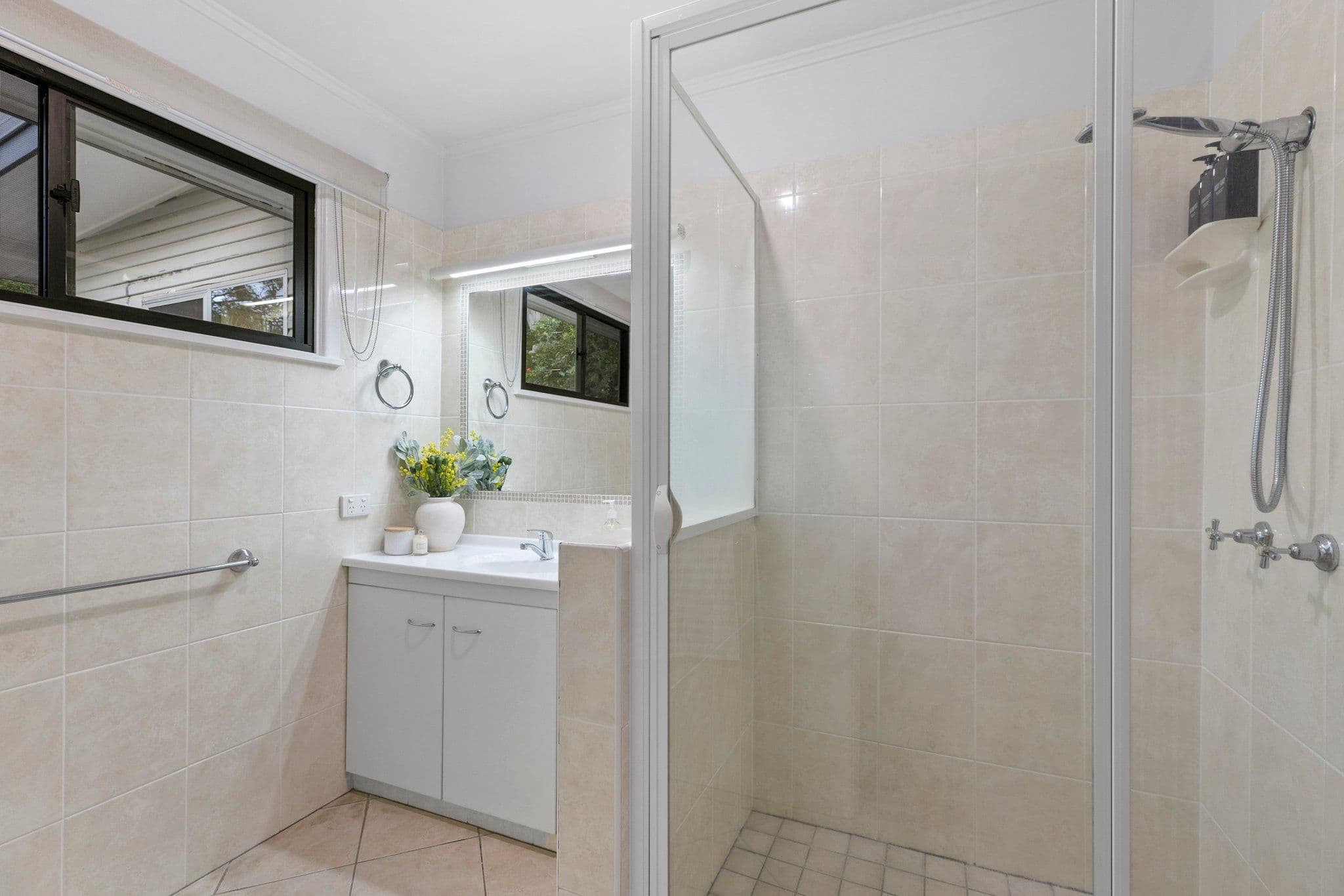 10 Cobbity Crescent, Arana Hills QLD 4054, Arana Hills - Thumbnail 7