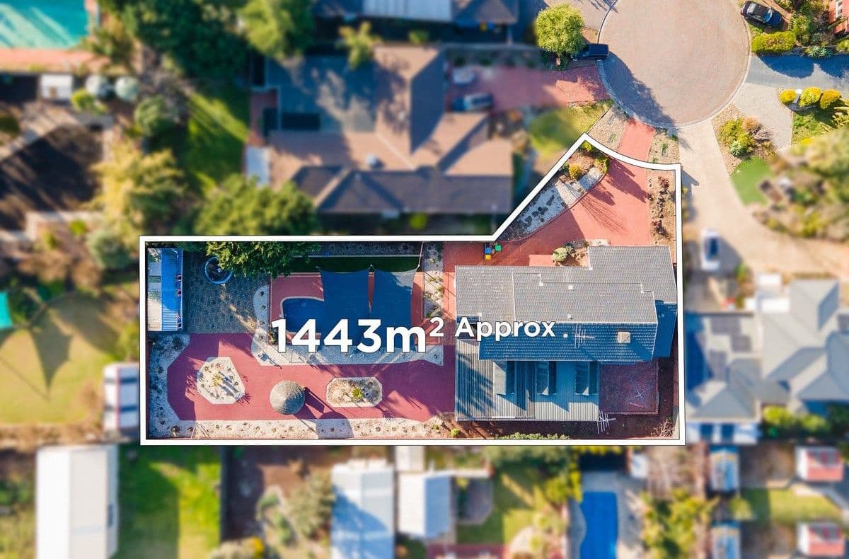 6 Amstel Court, Hoppers Crossing VIC 3029, Hoppers Crossing - Thumbnail 2