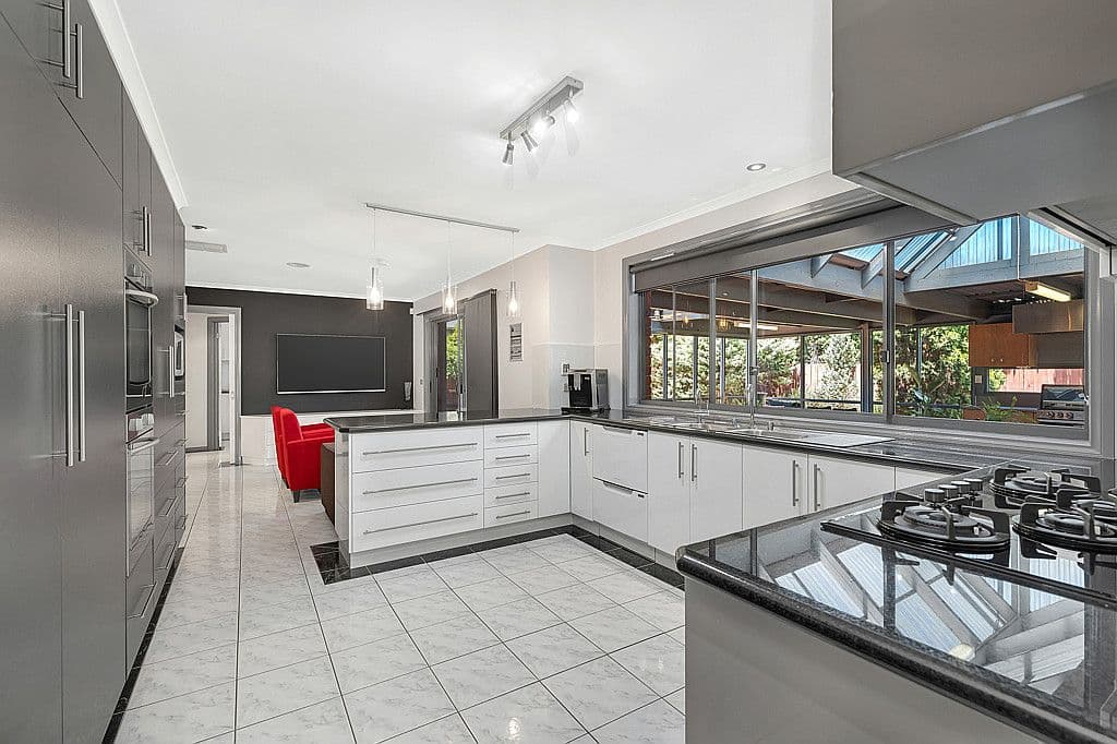 6 Amstel Court, Hoppers Crossing VIC 3029, Hoppers Crossing - Thumbnail 4