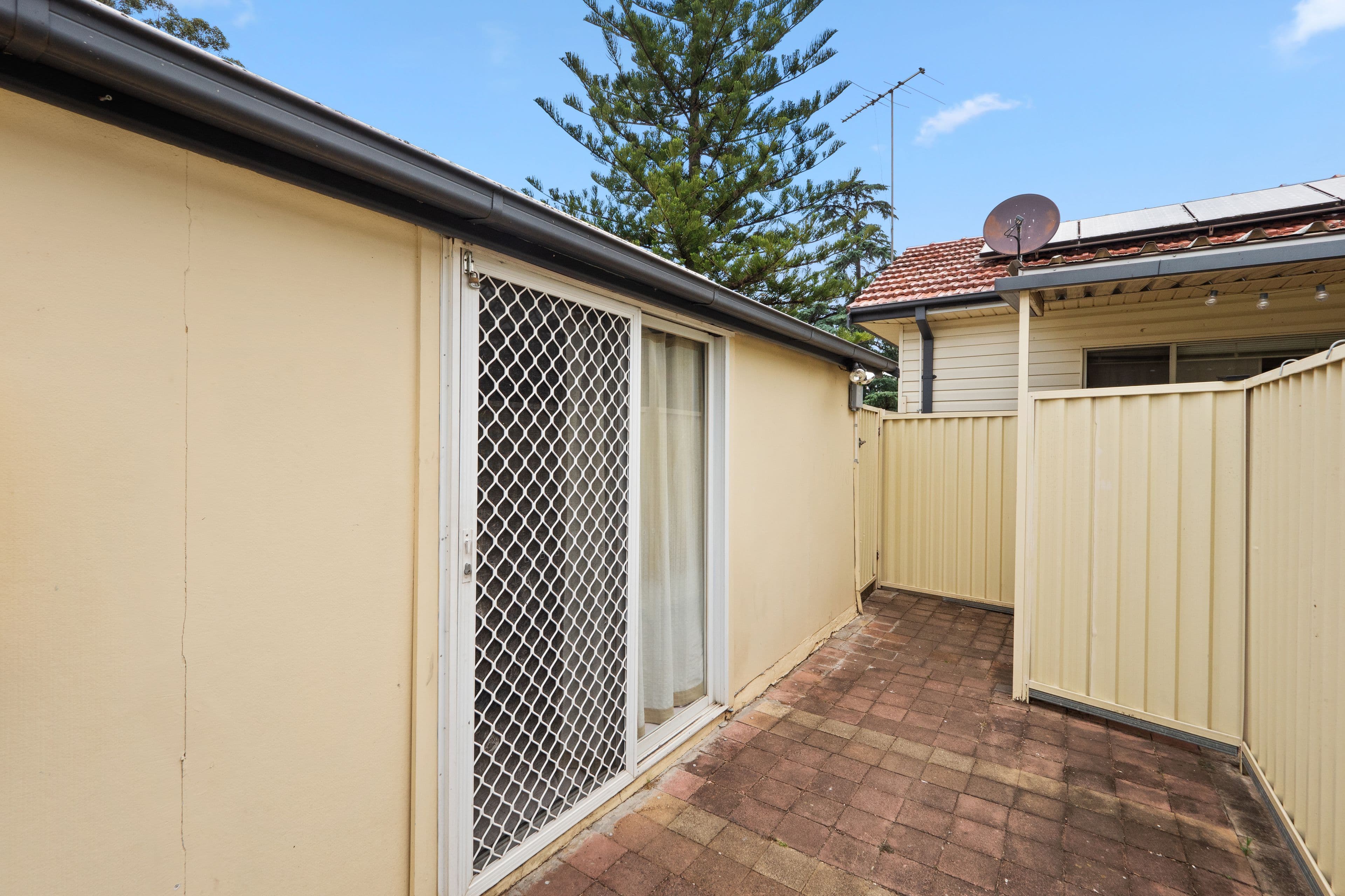 16 Lynwood Avenue, Doonside NSW 2767, Blacktown - Thumbnail 2