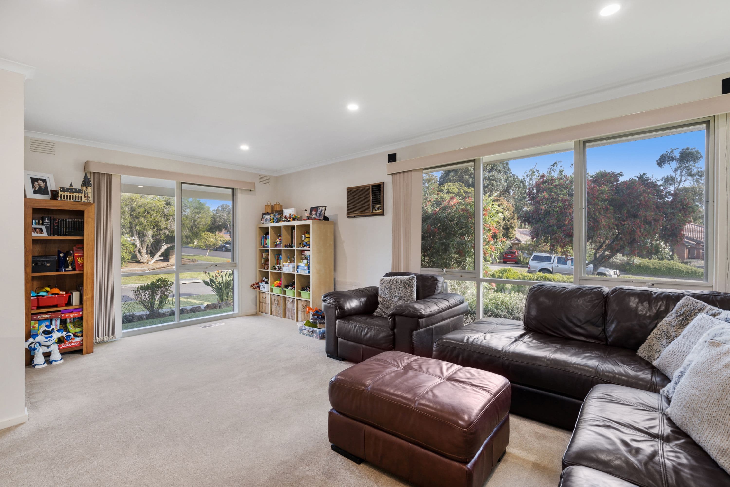 19 Jamieson Avenue, Rowville VIC 3178, Rowville - Thumbnail 2