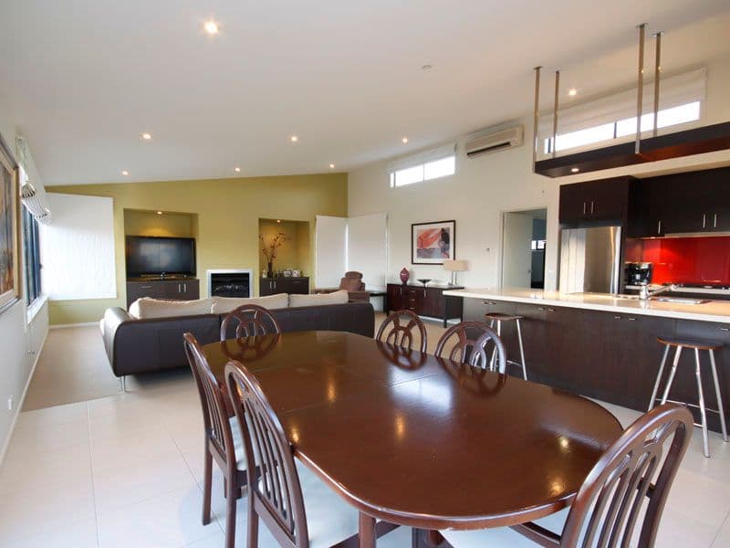 8 Shire Court, HIGHTON VIC 3216, Highton - Thumbnail 3