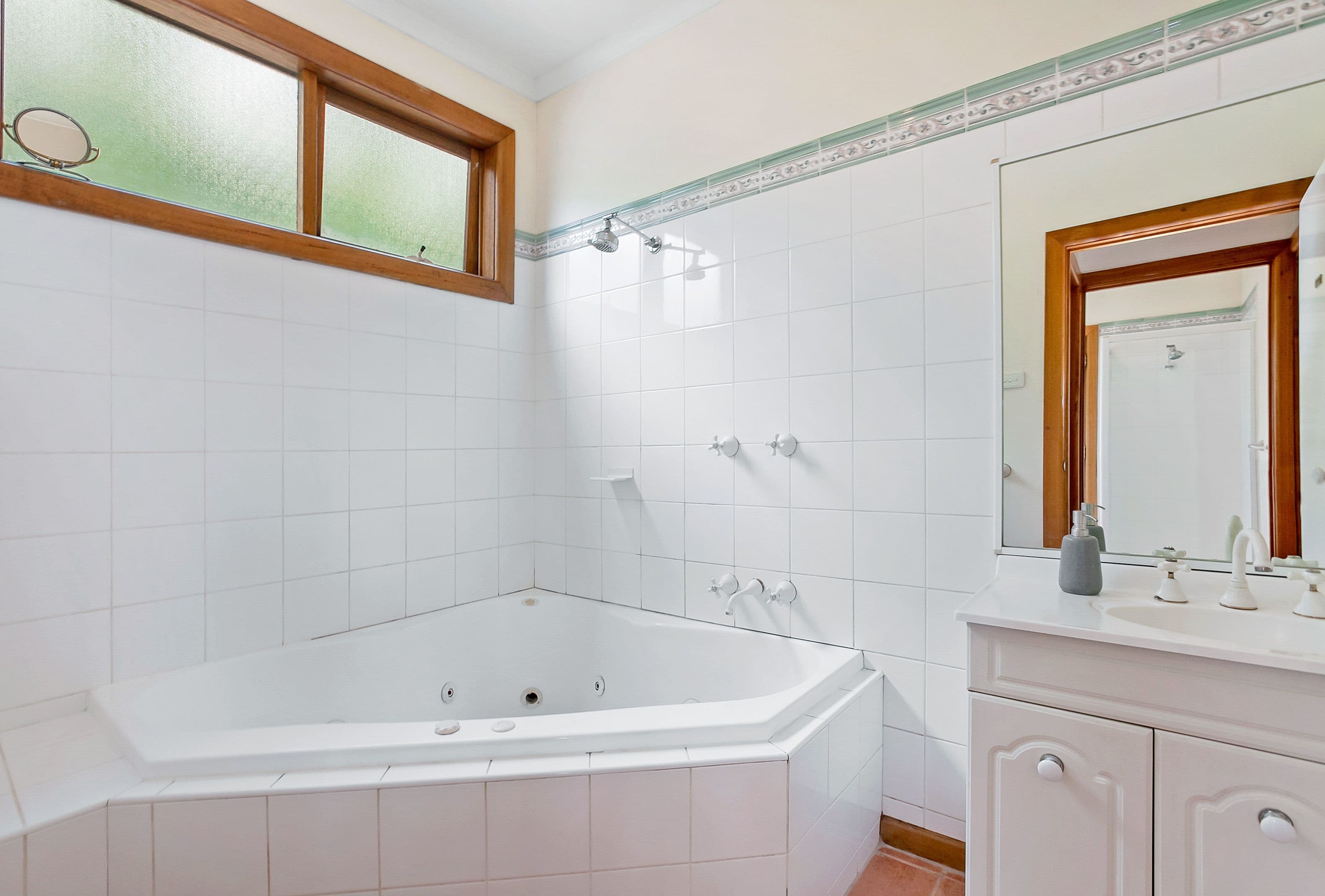 64 Madeline Street, Preston VIC 3072, Preston - Thumbnail 6