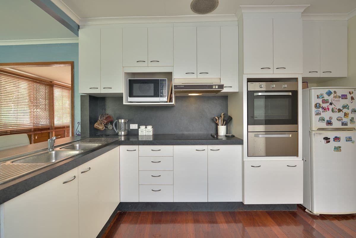 22 O'Malley Street, West Gladstone QLD 4680, West Gladstone - Thumbnail 2