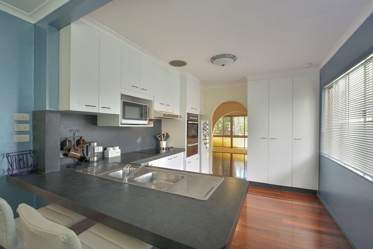 22 O'Malley Street, West Gladstone QLD 4680, West Gladstone - Thumbnail 5