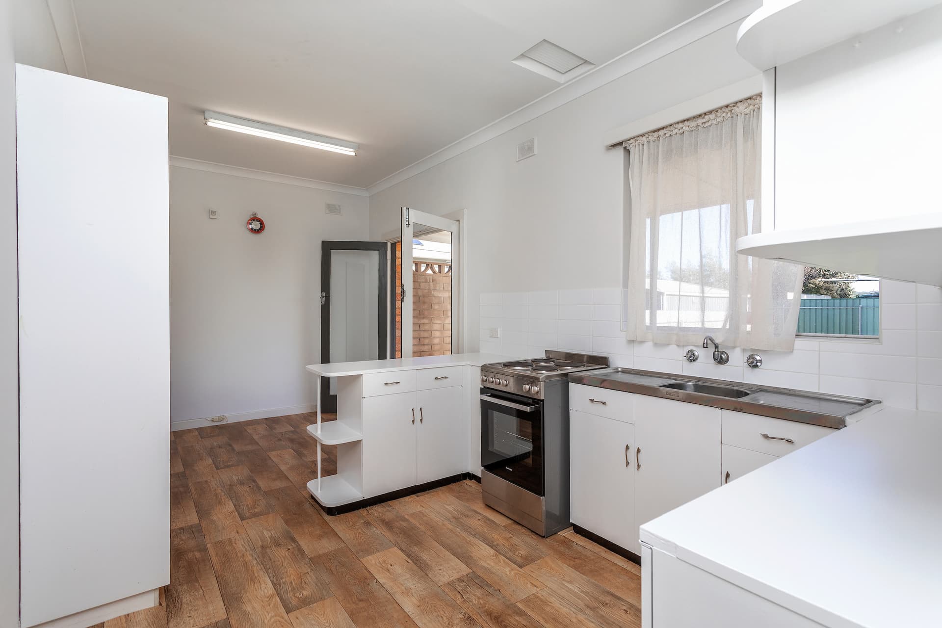 909 / 659 Murray Street, Salisbury - Thumbnail 2