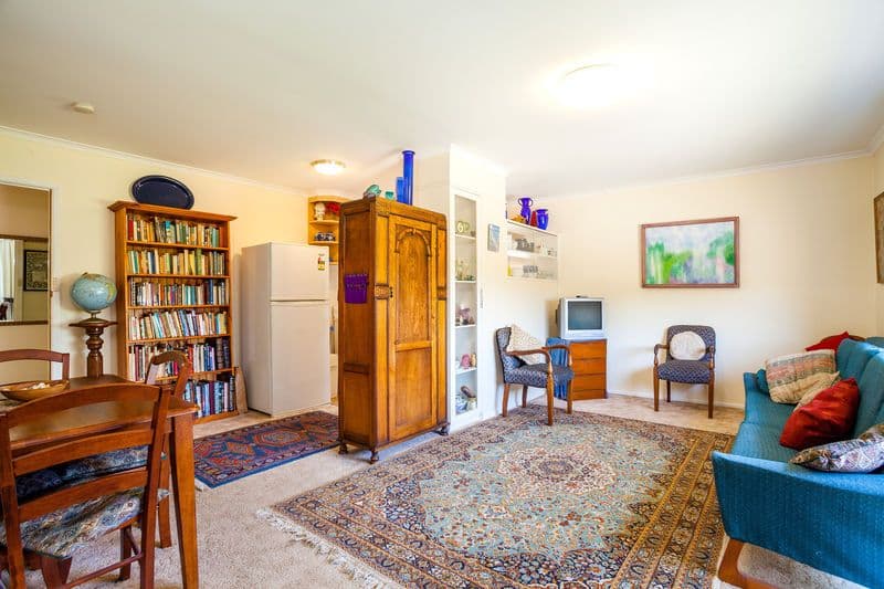 28 Barrabool Road, HIGHTON VIC 3216, Highton - Thumbnail 2