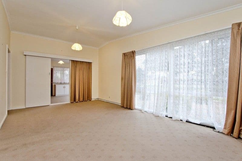 7 Hoy Crescent, Henley Beach SA 5022, Henley Beach - Thumbnail 4