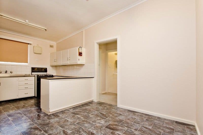 7 Hoy Crescent, Henley Beach SA 5022, Henley Beach - Thumbnail 7