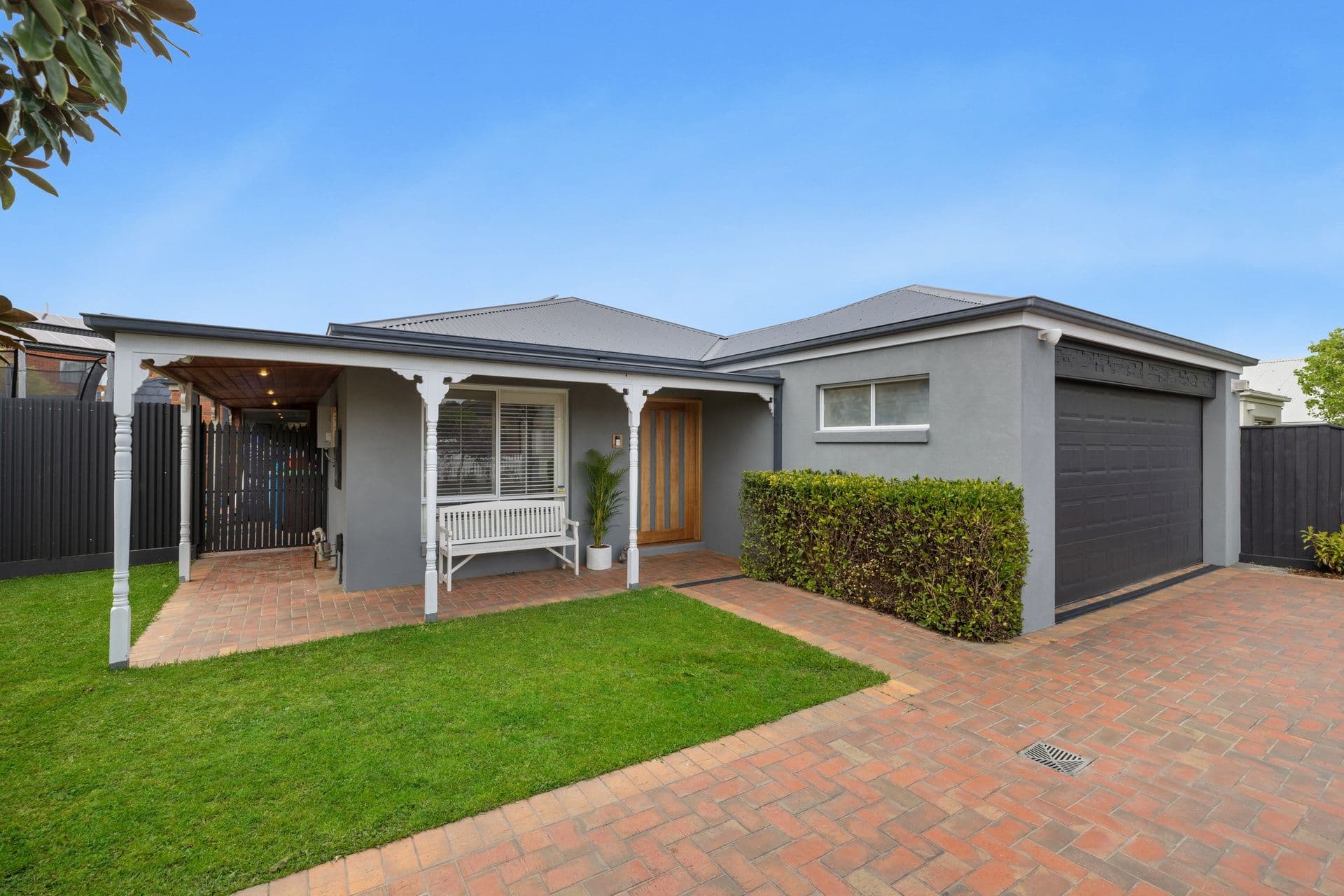 10 Ros Way, Berwick VIC 3806, Berwick - Thumbnail 3