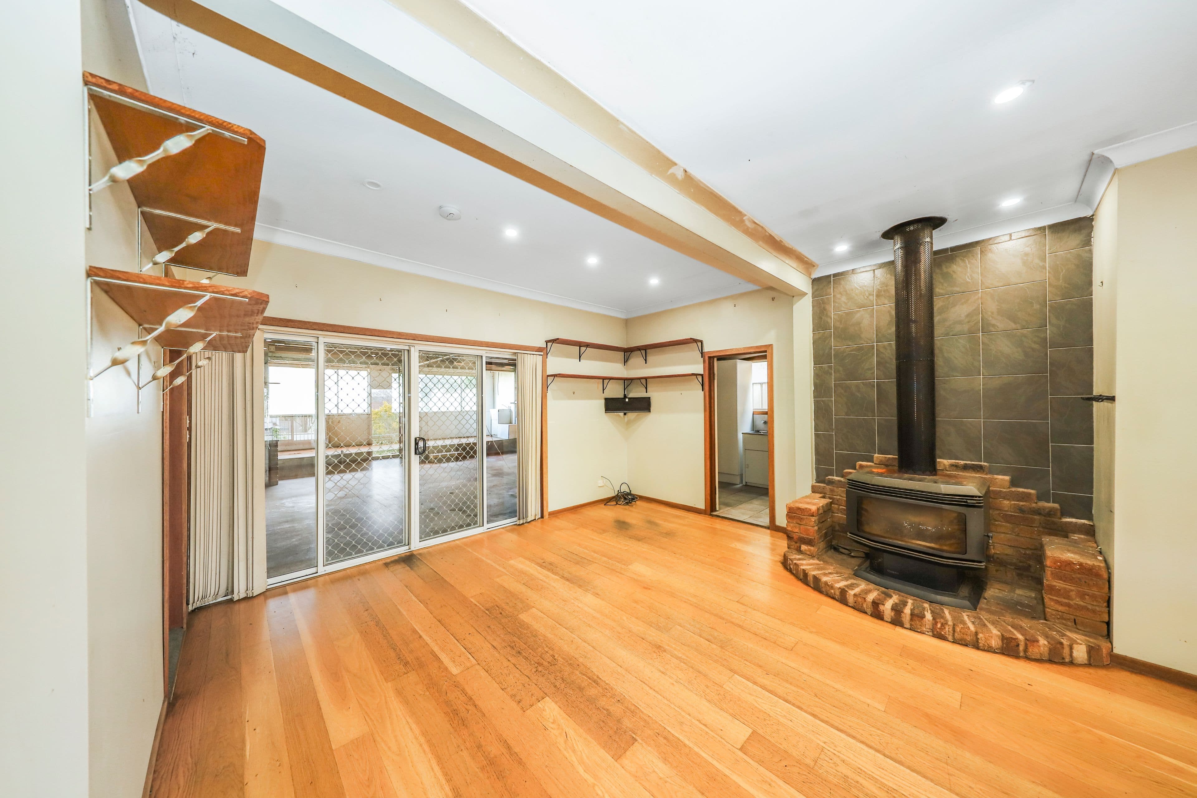 197 Capper Street, Tumut NSW 2720, Tumut - Thumbnail 3