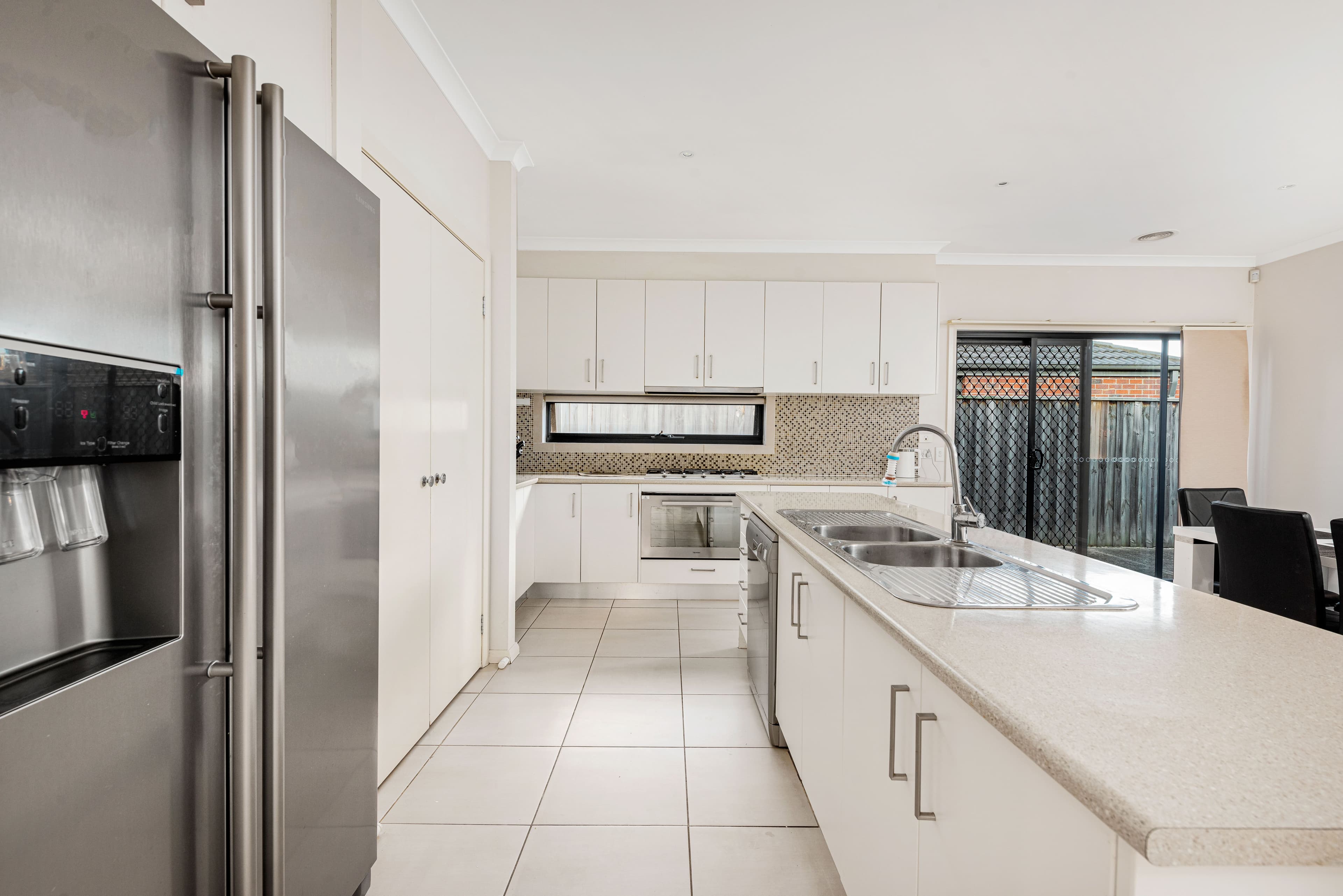 107 Gordons Road, South Morang VIC 3752, South Morang - Thumbnail 3