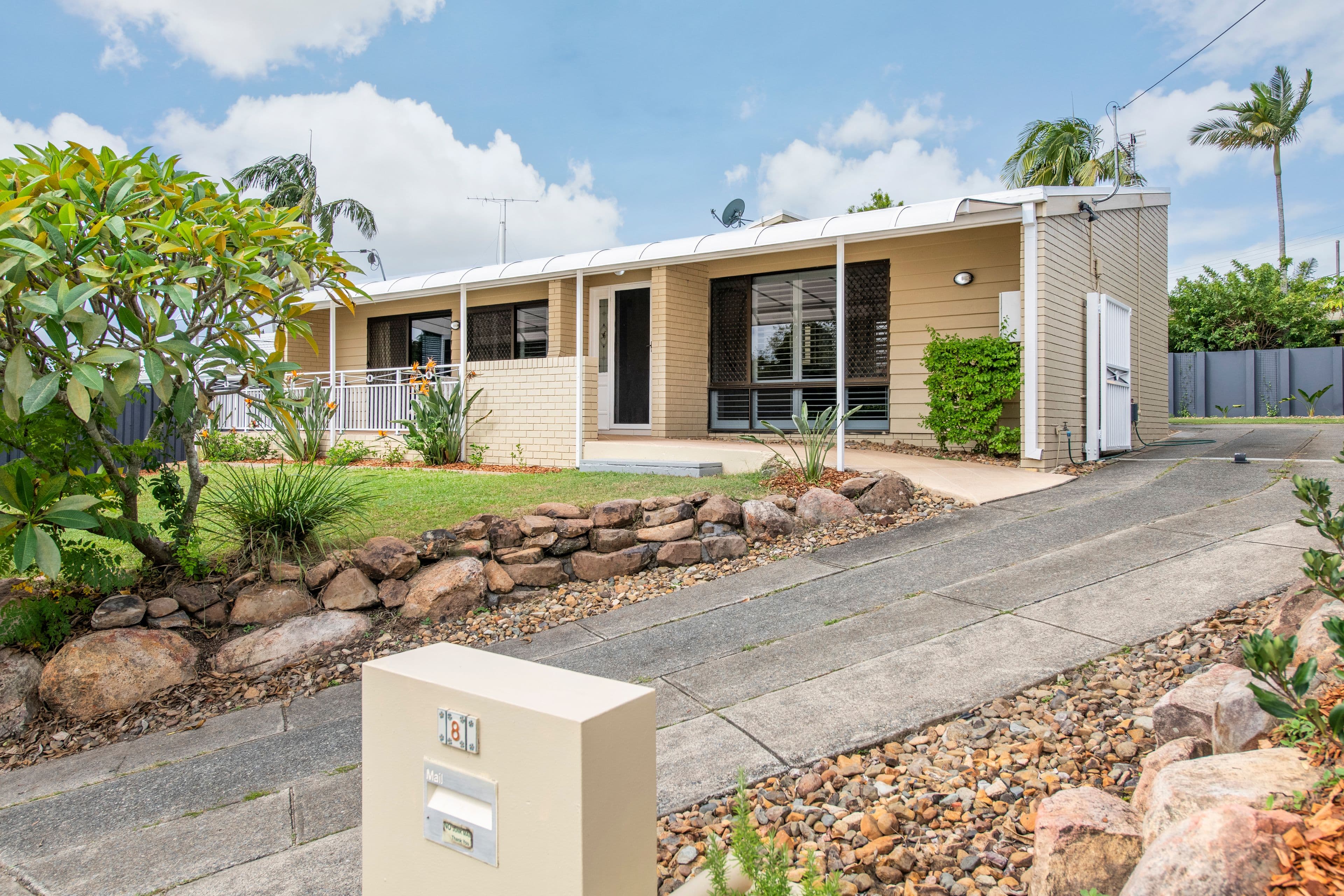 8 Grevillia Avenue, Southport QLD 4215, Southport - Image 1