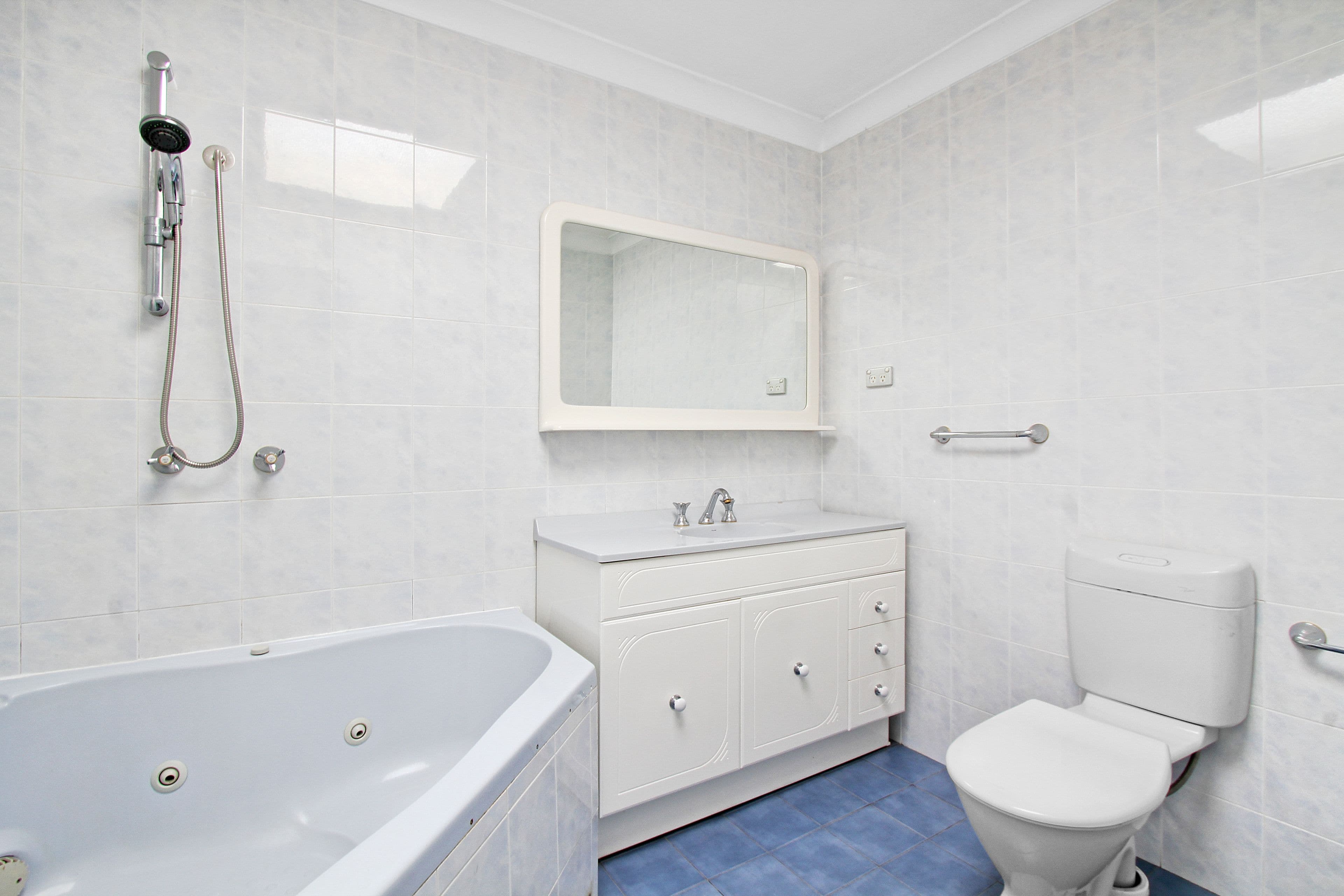 10 Hope Crescent, Bossley Park - Thumbnail 5